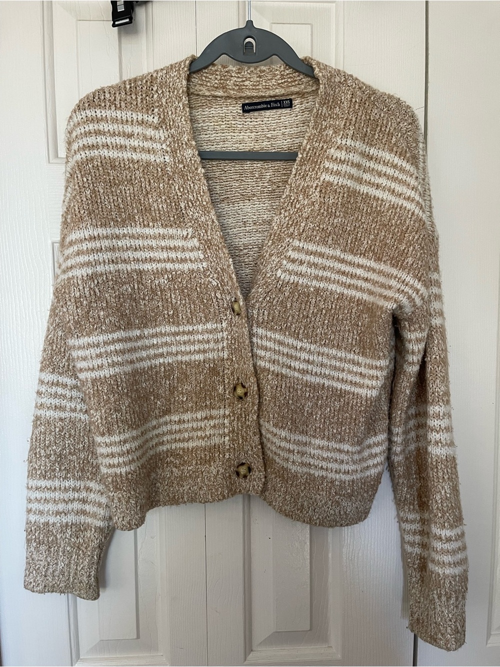 Abercrombie & Fitch Cream and Tan Striped Button‑Front Cardigan